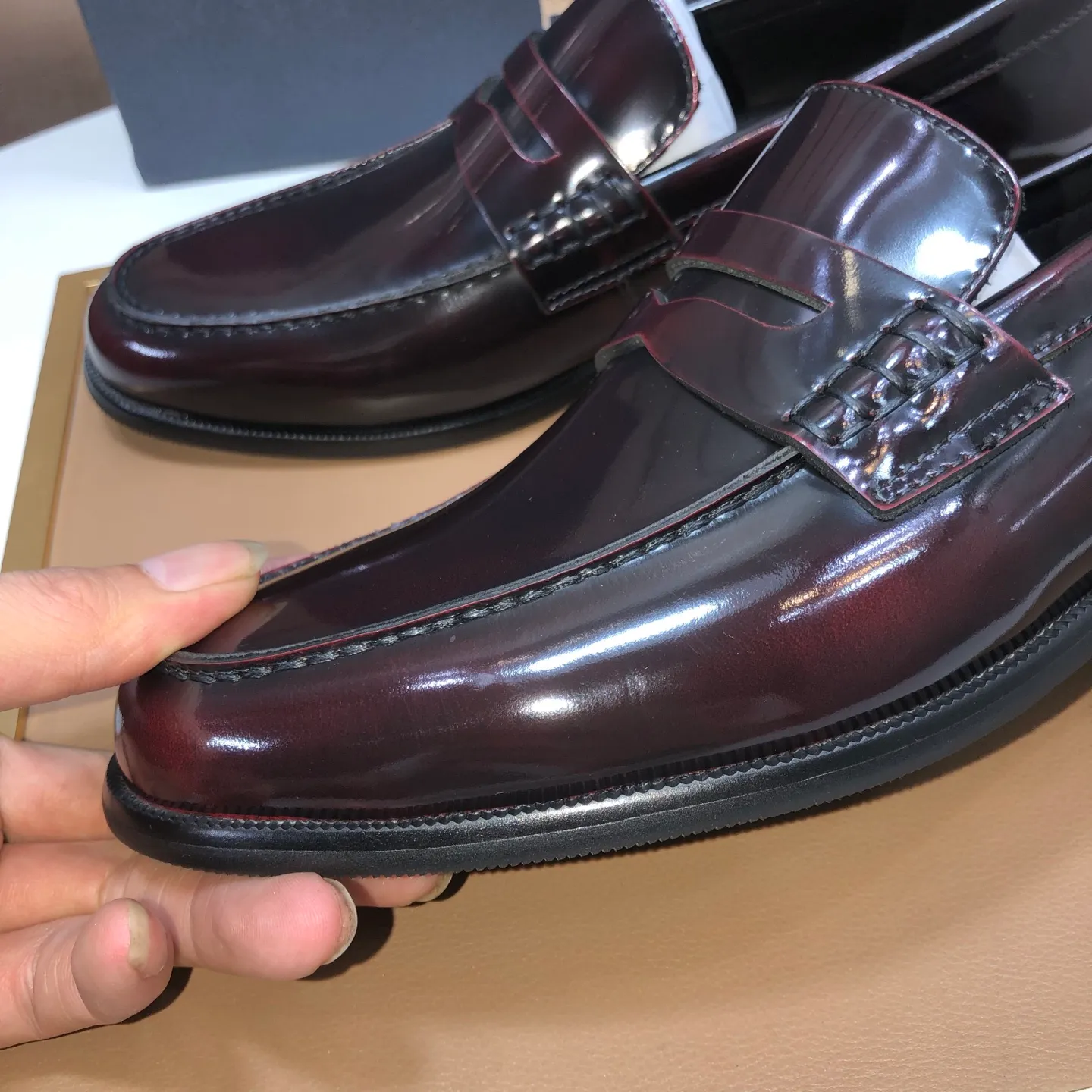 Men's shoes 💰580💰[Dior] (water-dyed cowhide lining) Dior original 1:1 high-quality factory, imported original materials, imported raw cowhide, water-dyed cowhide lining, original TPU outsole, code number: 39-44 (45 customized)